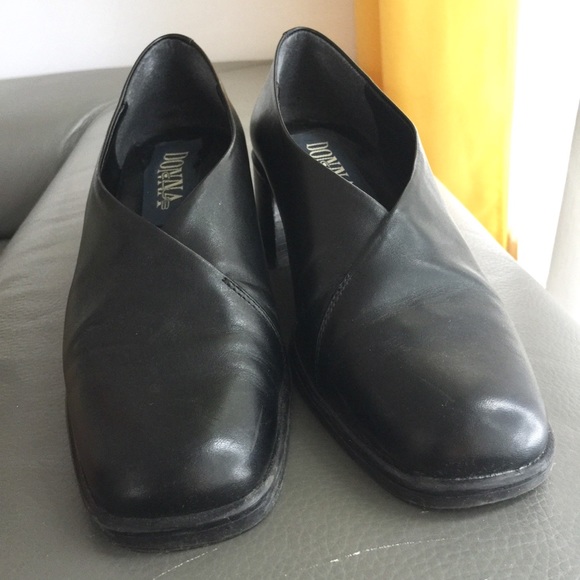 💙Club Donna💙Black Leather Pump - Square Toed - Picture 8 of 8